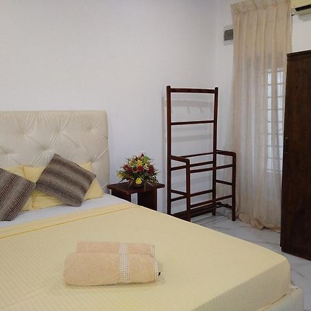 Living Home Negombo Chambre photo