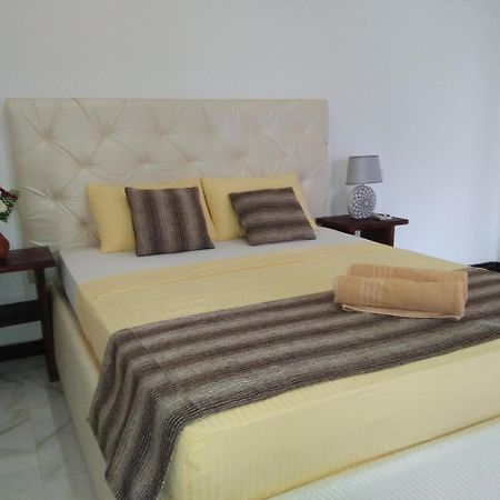 Living Home Negombo Extérieur photo