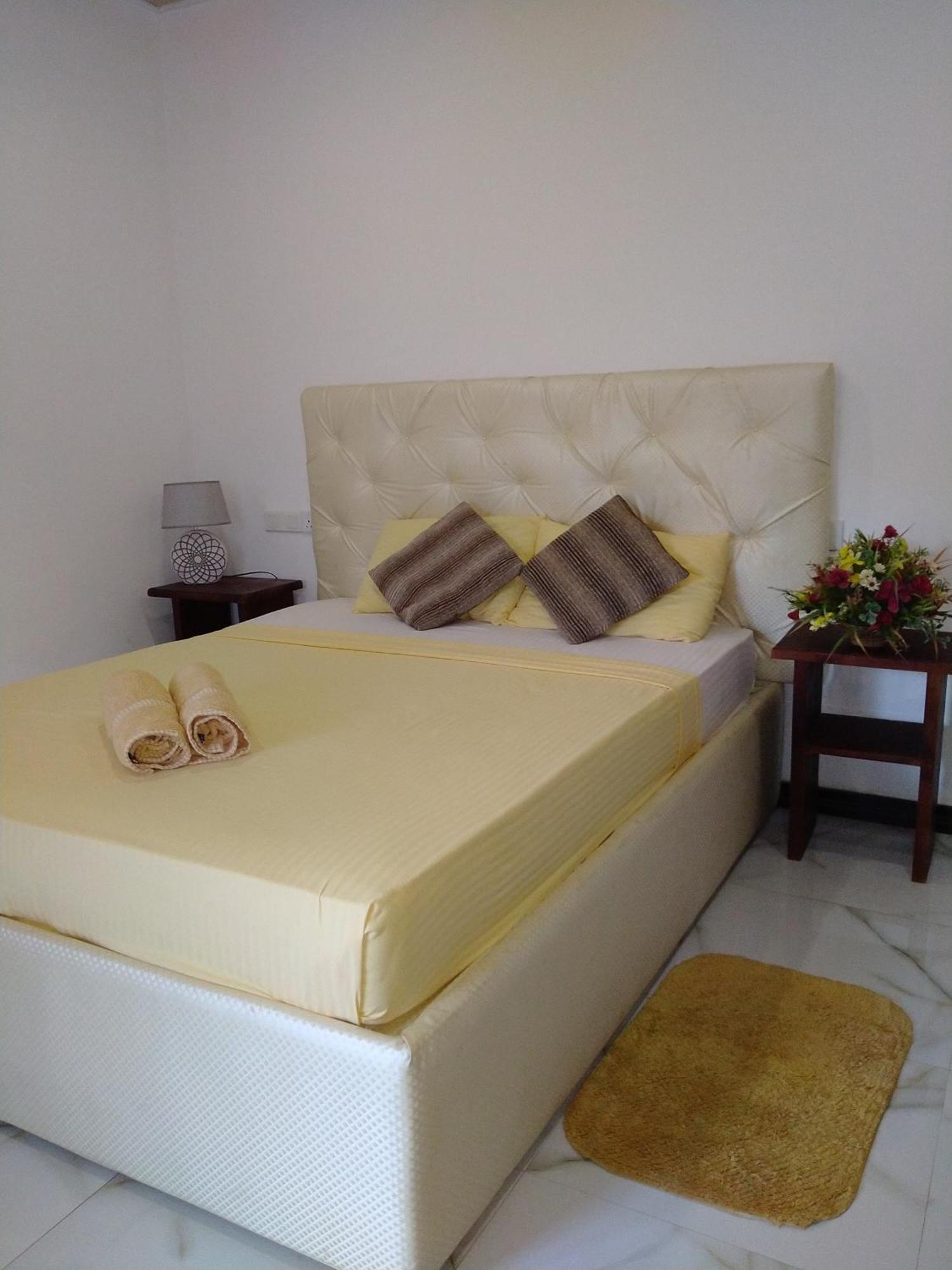 Living Home Negombo Chambre photo